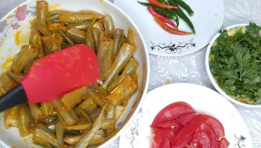 Kaikka fish chutney in tomatoes